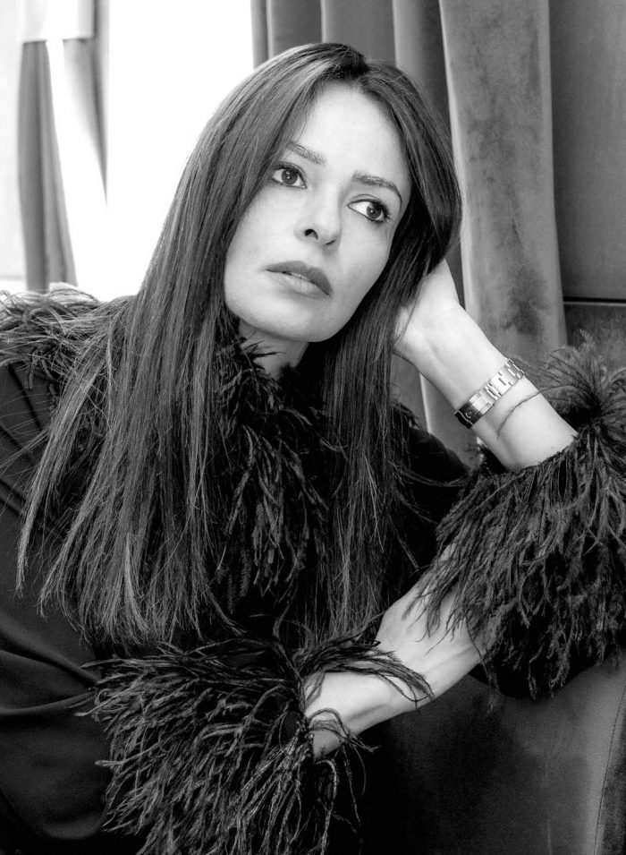 Flash Magazines Cristiane Barbosa concilia el pasado con el presente